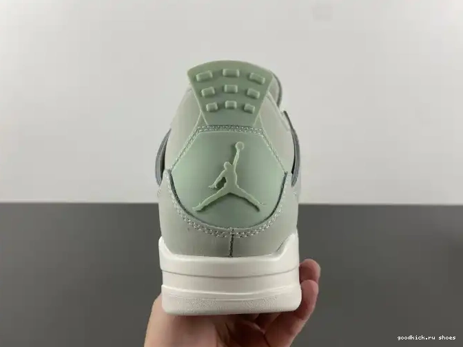 Jordan HV0823-003 Seafoam Air 4 (W) 0426
